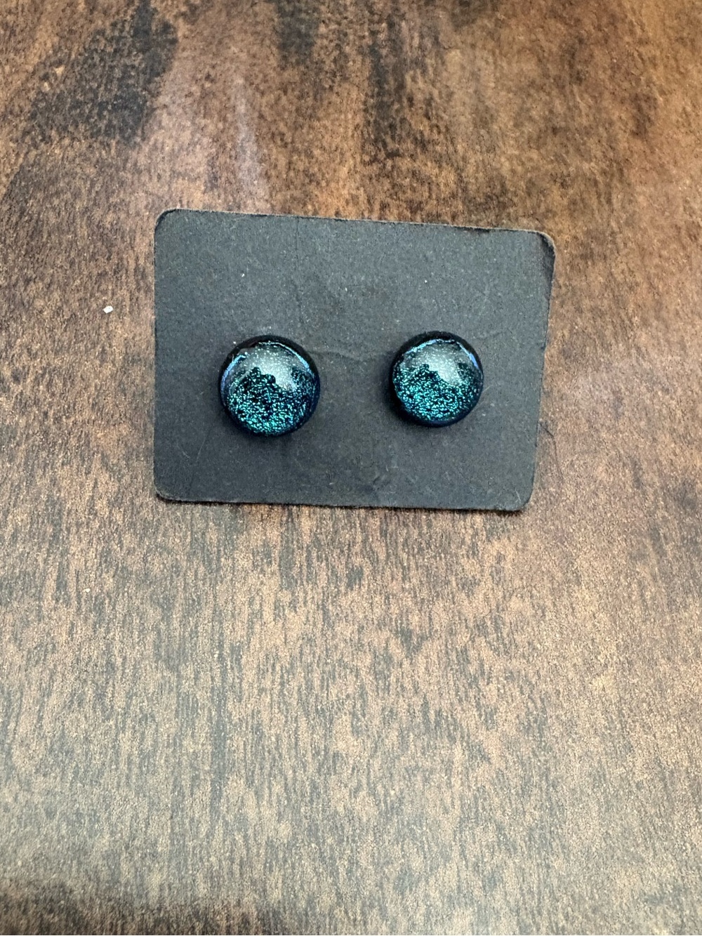 ❗️5/$25❗️Glass Dome Stud Earrings in Teal Glitter